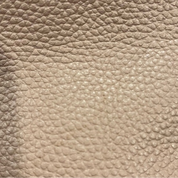 Michael Kors Mercer Huge Chain Tote - Picture 9 of 11